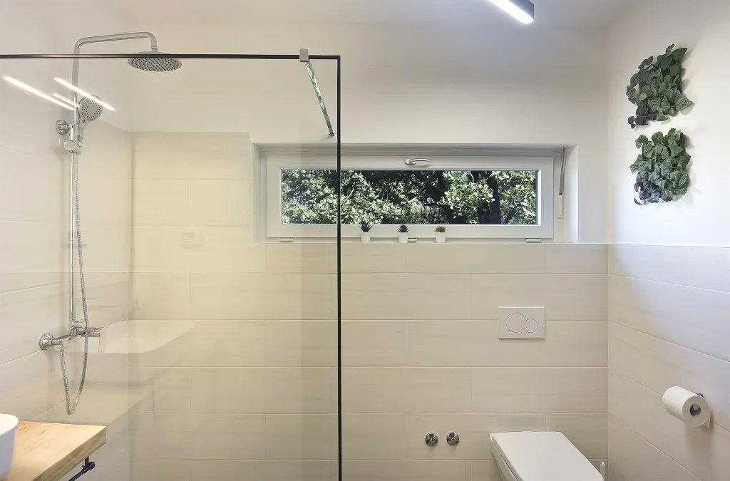 Modern Villa with Pool in Banjole (Up to 8 Guests)