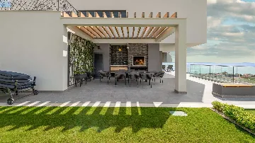 Air-Conditioned Villa with Sea View in Podstrana