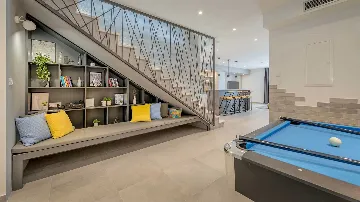 Air-Conditioned Villa with Sea View in Podstrana