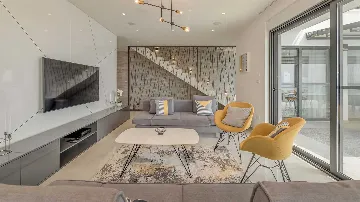 Air-Conditioned Villa with Sea View in Podstrana