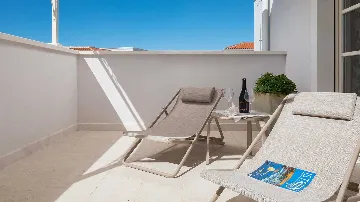 Modern 4-Bedroom Villa in Vabriga