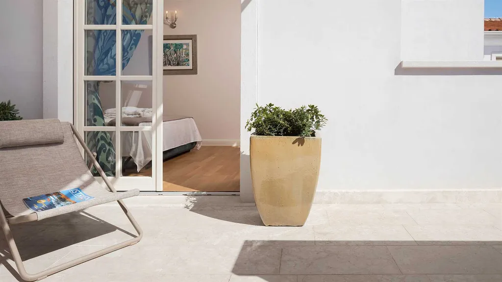 Modern 4-Bedroom Villa in Vabriga