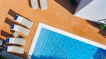 3-Bedroom Villa in Vabriga for 6 Guests