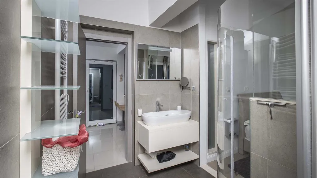 Modern Villa with Private Pool in Rogoznica