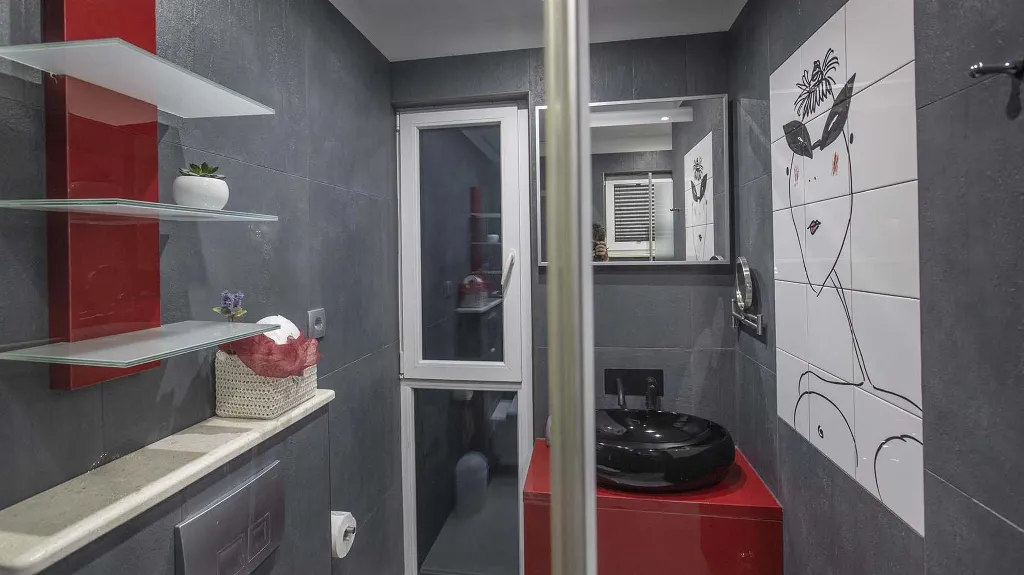 Modern Villa with Private Pool in Rogoznica