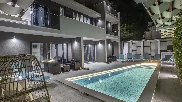 Modern Villa with Private Pool in Rogoznica