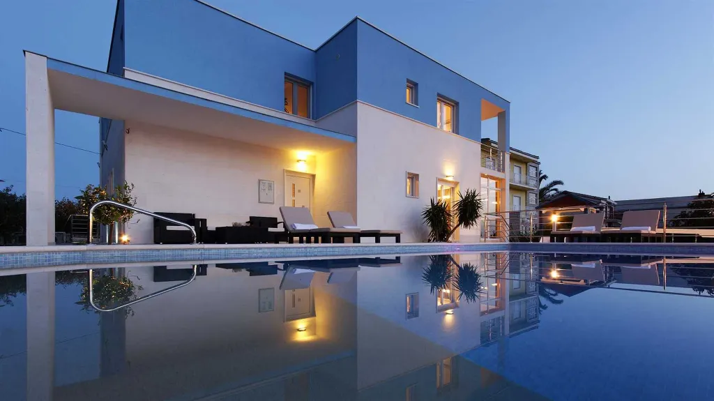 Podstrana Villa with Sea-View Pool for Up to 10 Guests