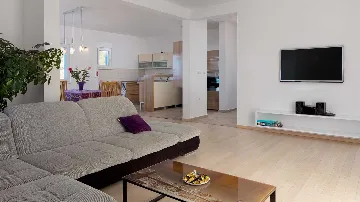 Podstrana Villa with Sea-View Pool for Up to 10 Guests