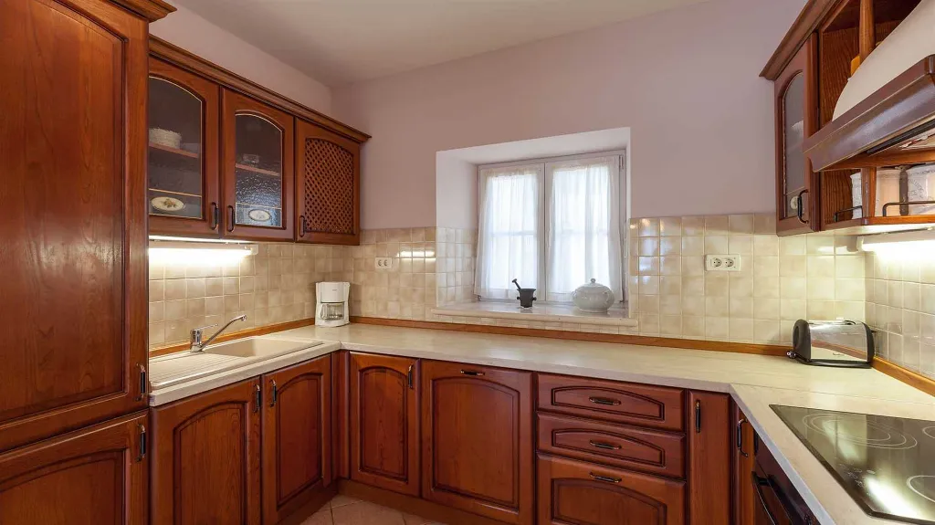 Traditional Stone Villa in Sumartin for Up to 10