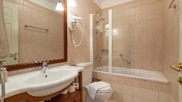 Traditional Stone Villa in Sumartin for Up to 10