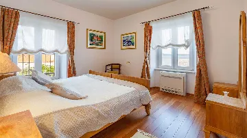 Traditional Stone Villa in Sumartin for Up to 10