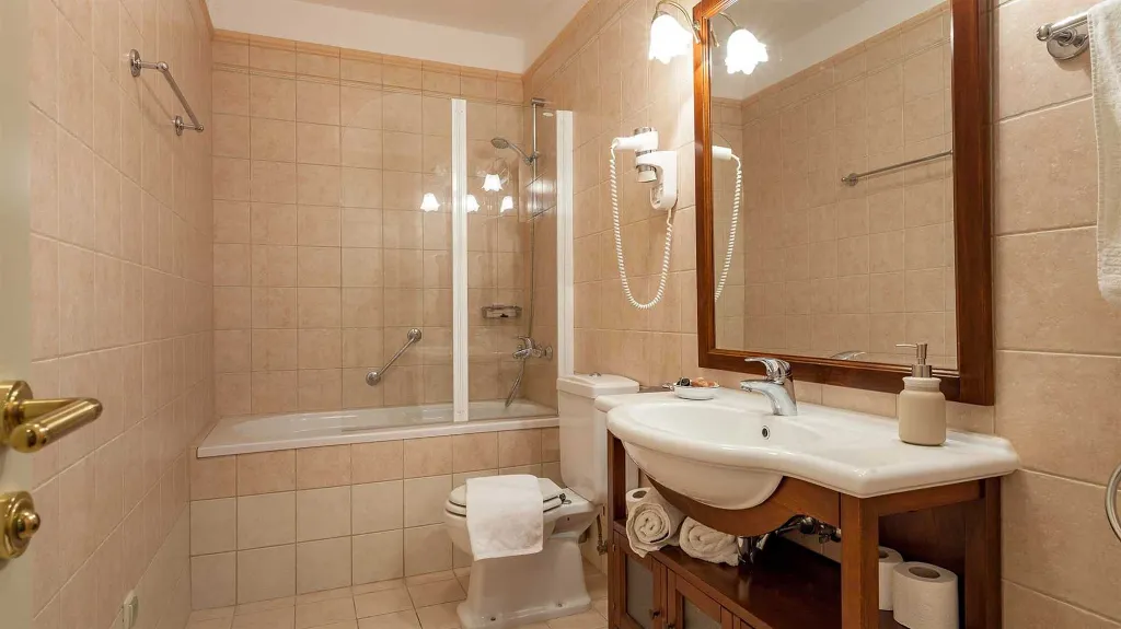 Traditional Stone Villa in Sumartin for Up to 10