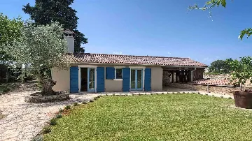Villa in Čabrunići with Pool and 4 Bedrooms