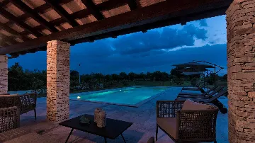 Villa in Čabrunići with Pool and 4 Bedrooms