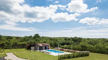 Villa in Čabrunići with Pool and 4 Bedrooms