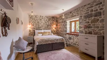 3-Bedroom Lakefront Villa with Heated Pool in Solin