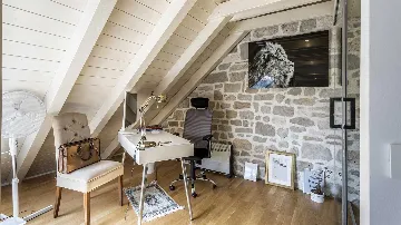 3-Bedroom Lakefront Villa with Heated Pool in Solin