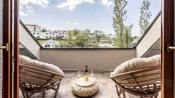 3-Bedroom Lakefront Villa with Heated Pool in Solin