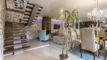 3-Bedroom Lakefront Villa with Heated Pool in Solin