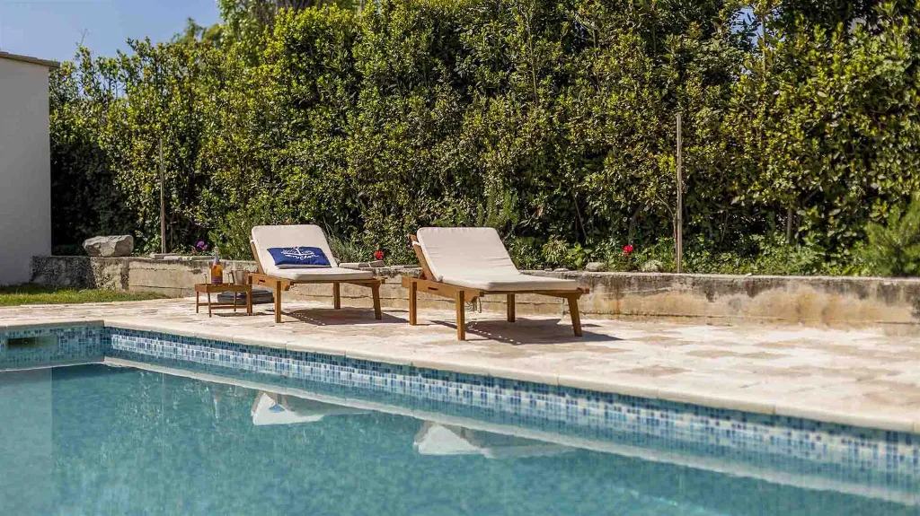 3-Bedroom Lakefront Villa with Heated Pool in Solin