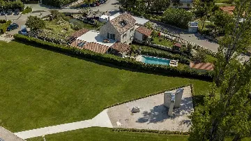 3-Bedroom Lakefront Villa with Heated Pool in Solin