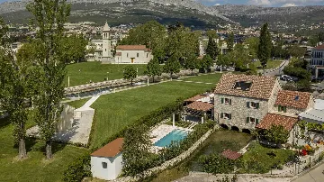 3-Bedroom Lakefront Villa with Heated Pool in Solin