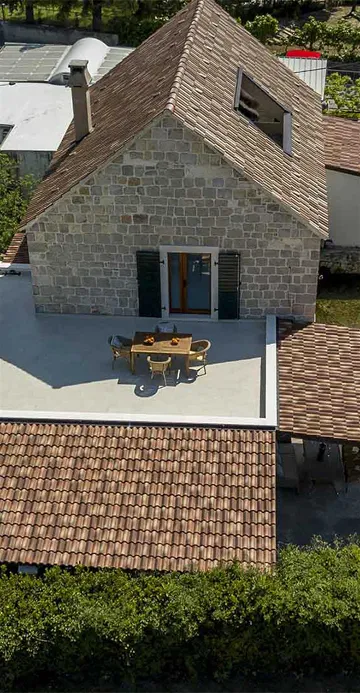 3-Bedroom Lakefront Villa with Heated Pool in Solin