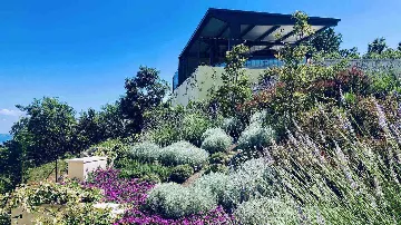 4-Bedroom Villa with Infinity Pool in Ičići