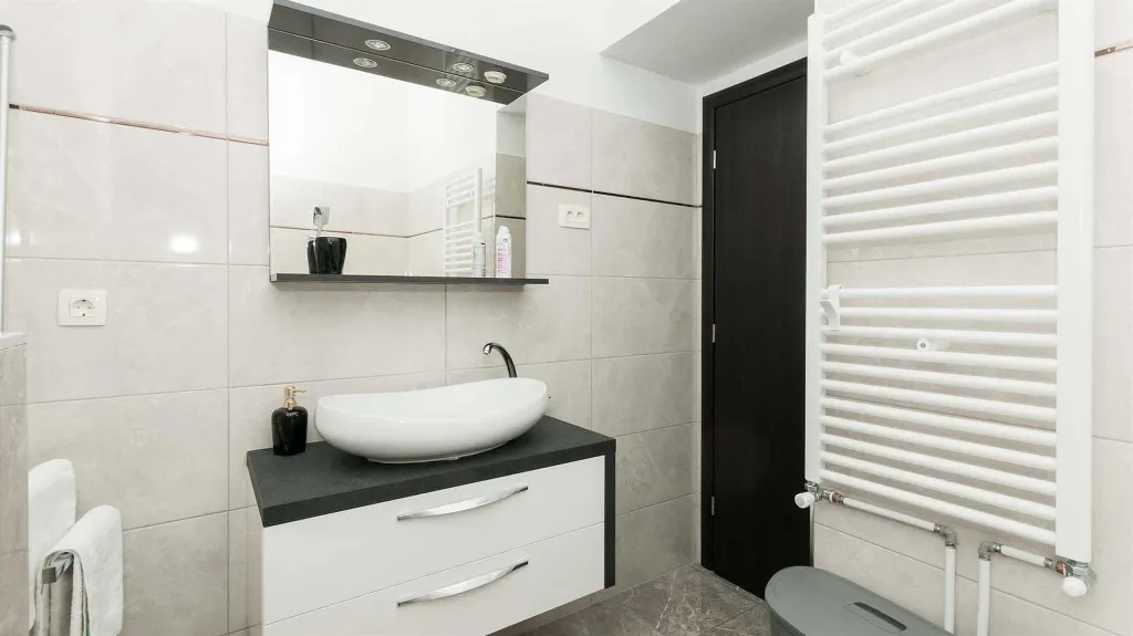 Pool Villa in Trogir’s Plano for Up to 9 Guests