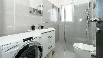 Pool Villa in Trogir’s Plano for Up to 9 Guests