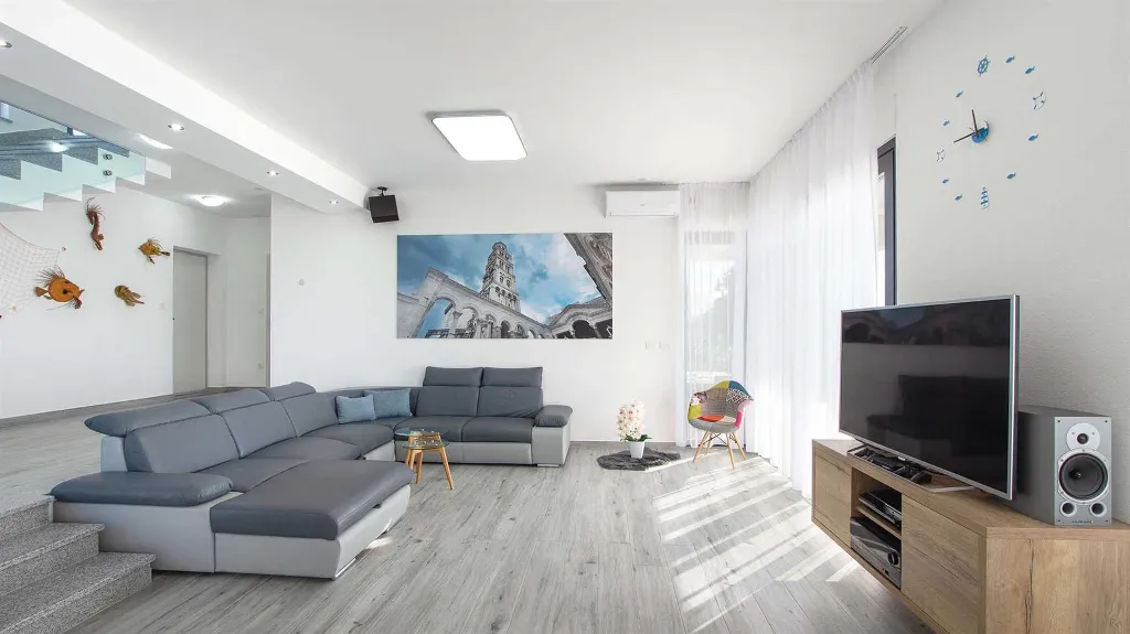 Villa with Heated Pool and Sea Views in Solin