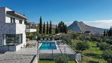 Villa with Heated Pool and Sea Views in Solin