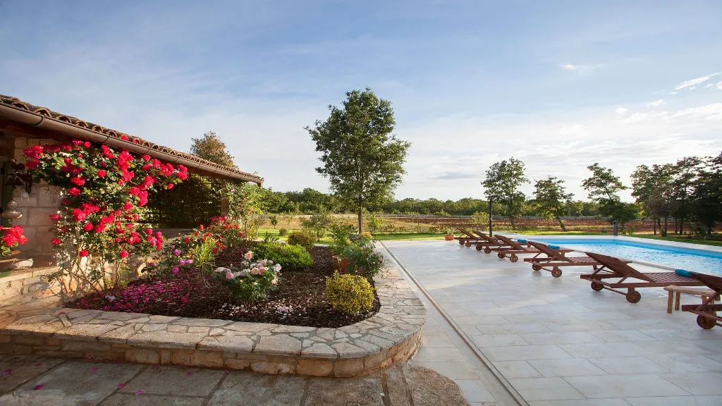 Traditional Villa with Private Pool in Bale