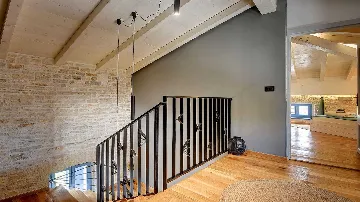 Heritage Stone Villa with Pool in Tinjan