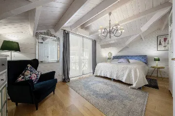 4-Bedroom Villa with Pool in Veprinac