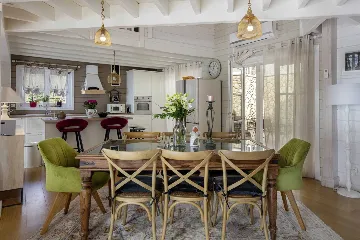 4-Bedroom Villa with Pool in Veprinac