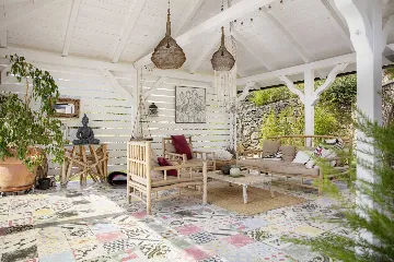 4-Bedroom Villa with Pool in Veprinac