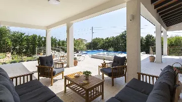 Modern Villa with Infinity Pool in Viškovići