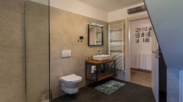 Renovated 4-Bedroom Villa in Pazin