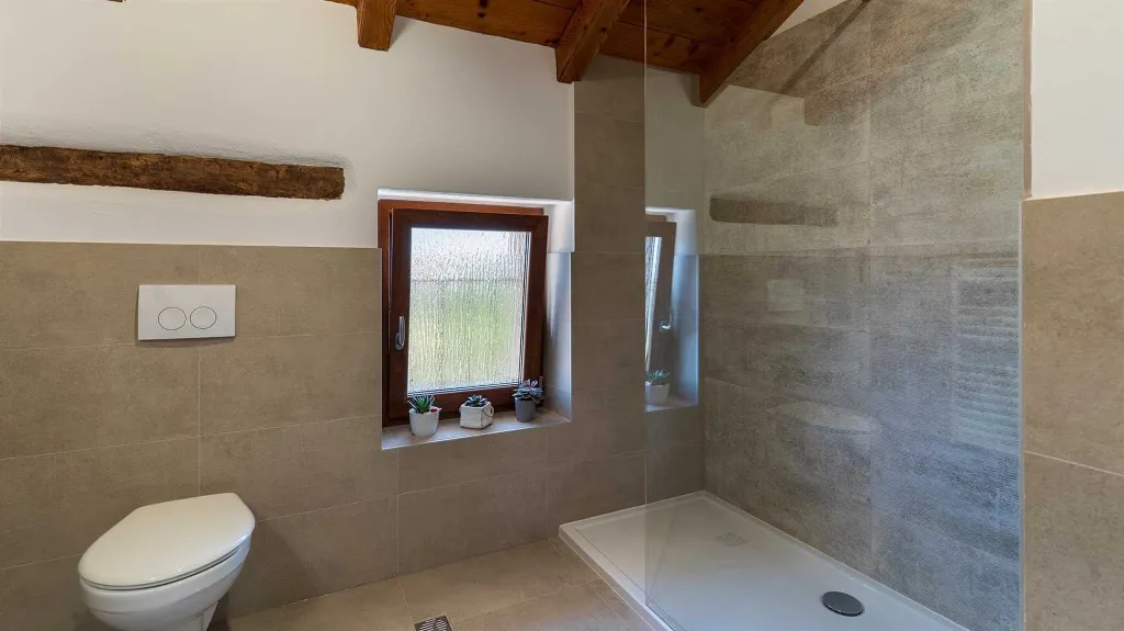 Renovated 4-Bedroom Villa in Pazin