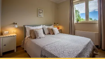 Villa in Svetvinčenat for Up to 10 Guests