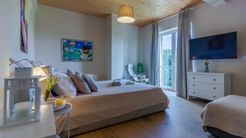 Villa in Svetvinčenat for Up to 10 Guests