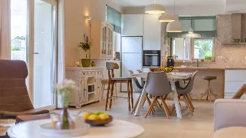 Villa in Svetvinčenat for Up to 10 Guests