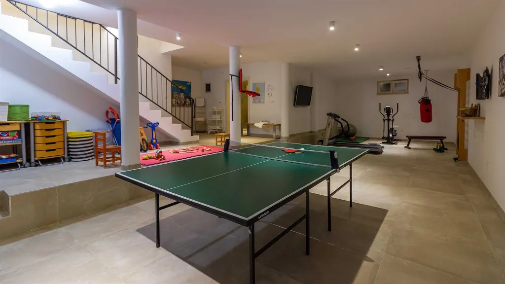 Villa in Svetvinčenat for Up to 10 Guests