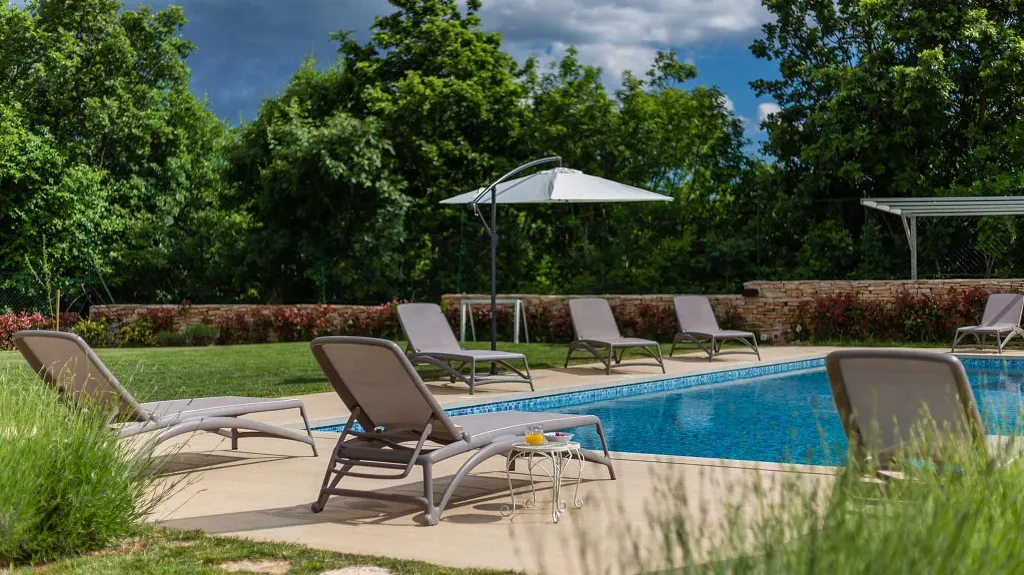 Villa in Svetvinčenat for Up to 10 Guests