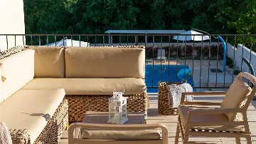 Villa in Svetvinčenat for Up to 10 Guests