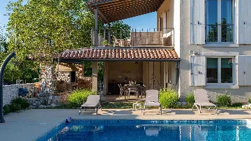 Villa in Svetvinčenat for Up to 10 Guests