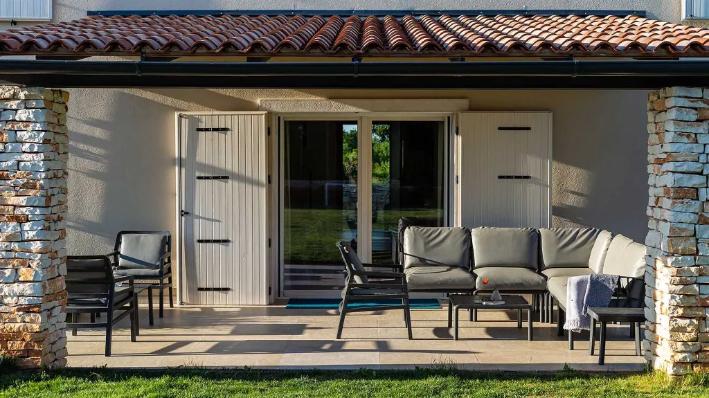 Villa in Svetvinčenat for Up to 10 Guests