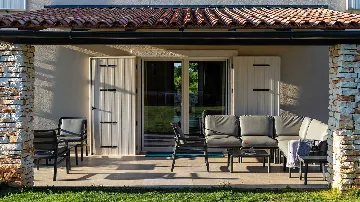 Villa in Svetvinčenat for Up to 10 Guests