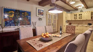 Stone Villa with Pool and Terraces in Motovun